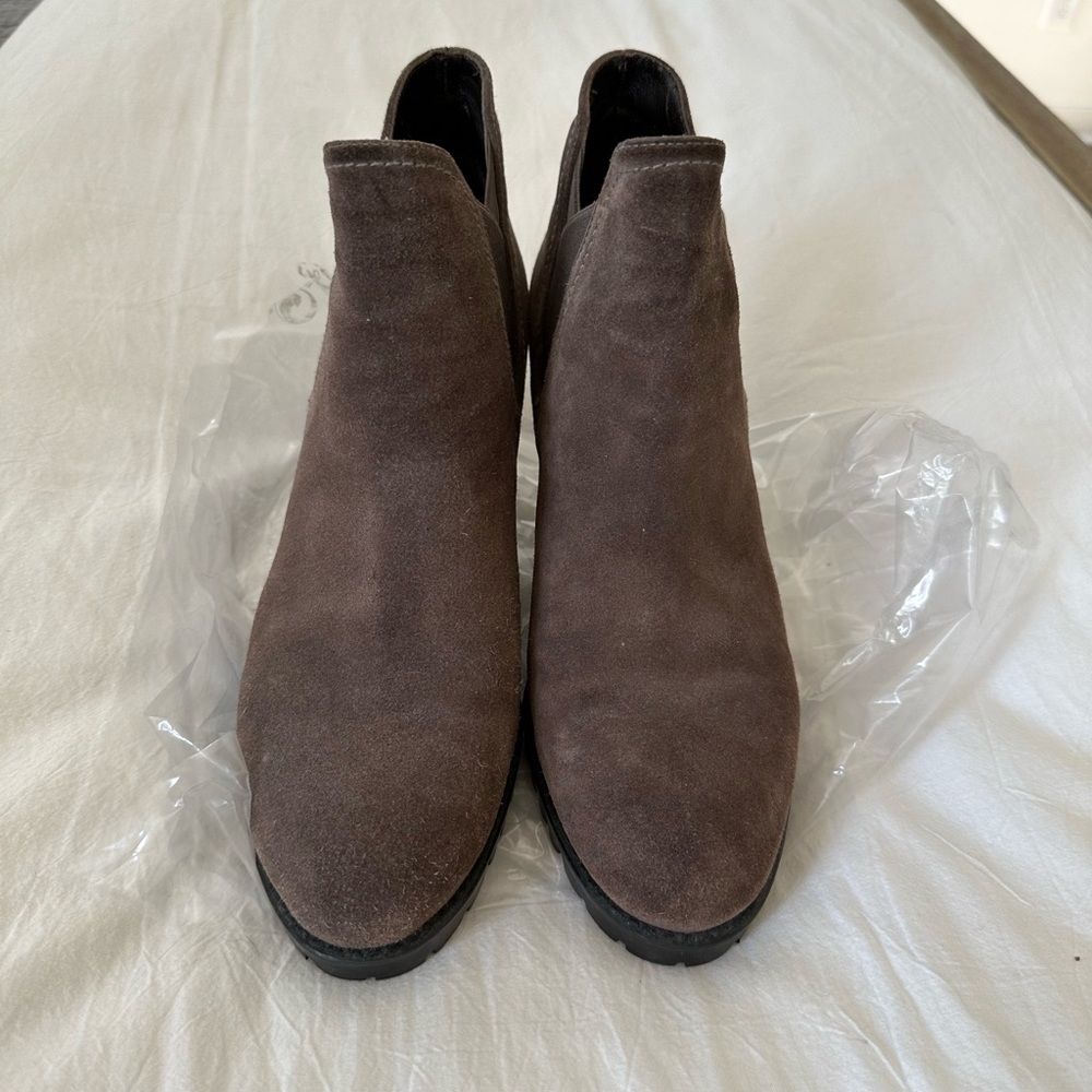 Suede bootie .. taupe